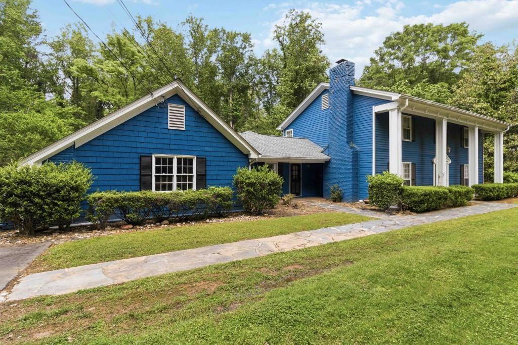 1840 Spalding Dr., Sandy Springs, GA 30350