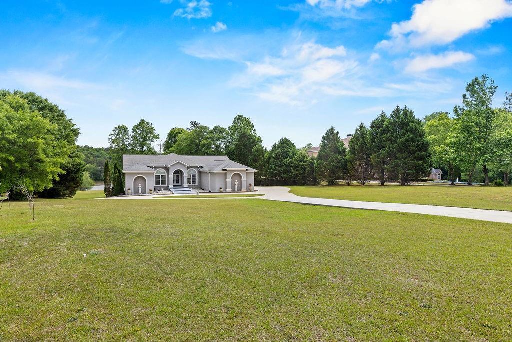 145 Lees Overlook, Fayetteville, GA 30214