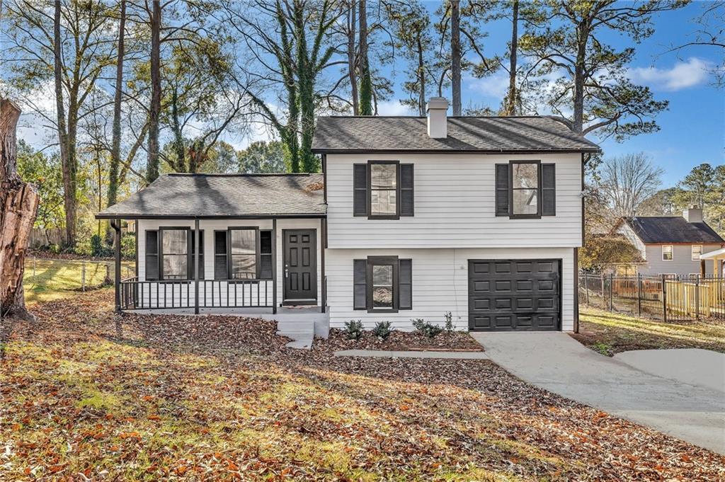 3959 Wood Path Dr., Stone Mountain, GA 30083