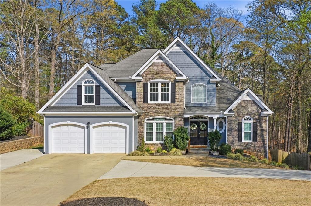 406 Lovinggood Landing Dr., Woodstock, GA 30189
