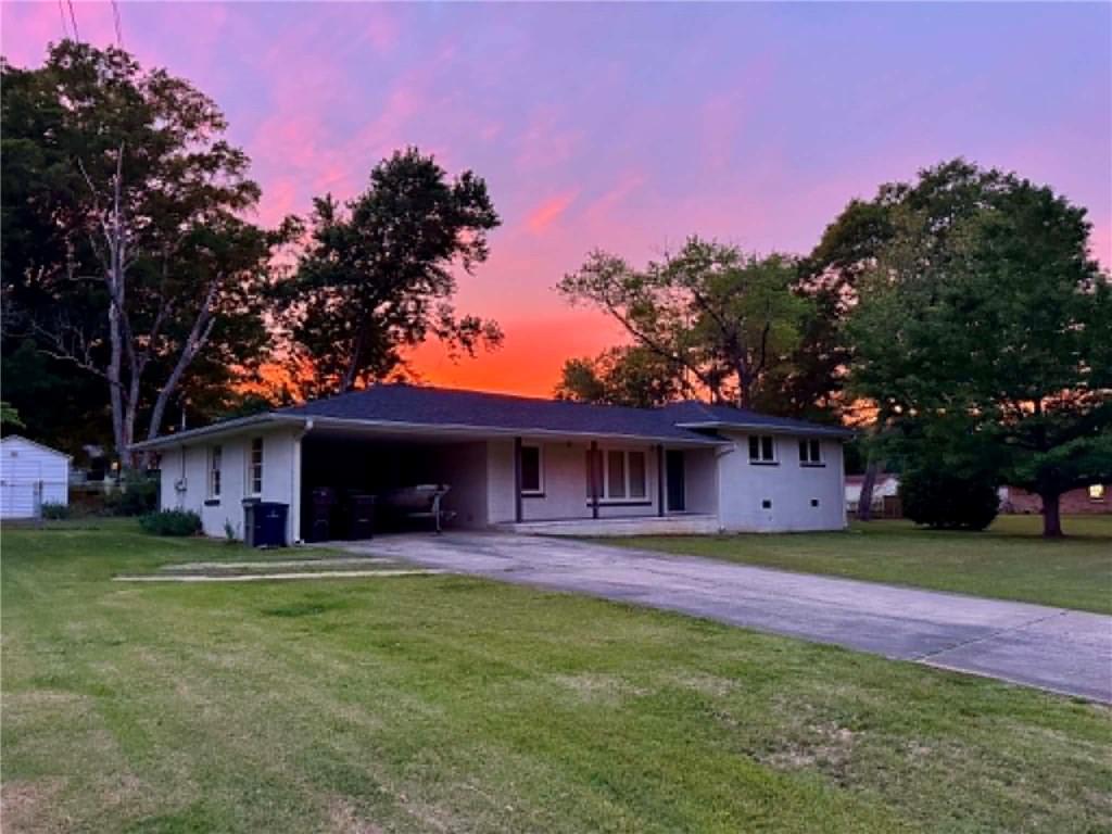 104 Meadow Ln., Cartersville, GA 30120