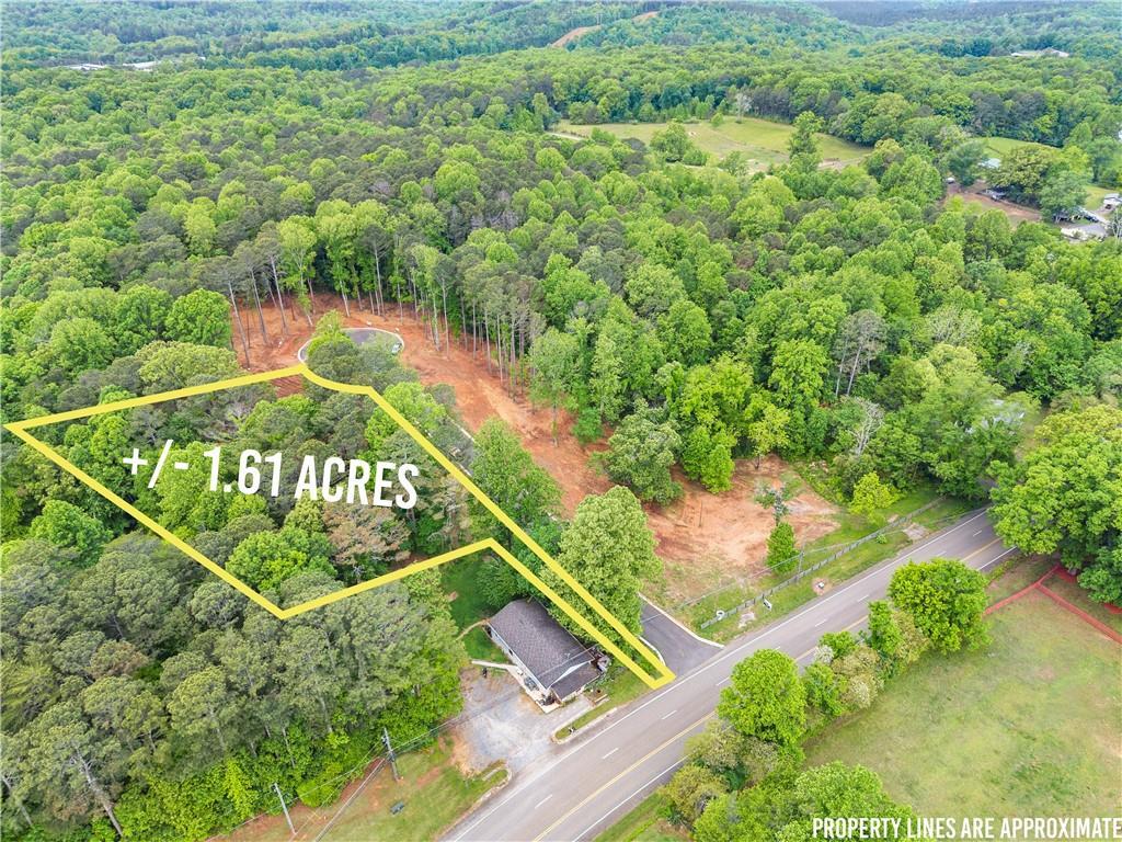 75 Lowe Ln., Talking Rock, GA 30175