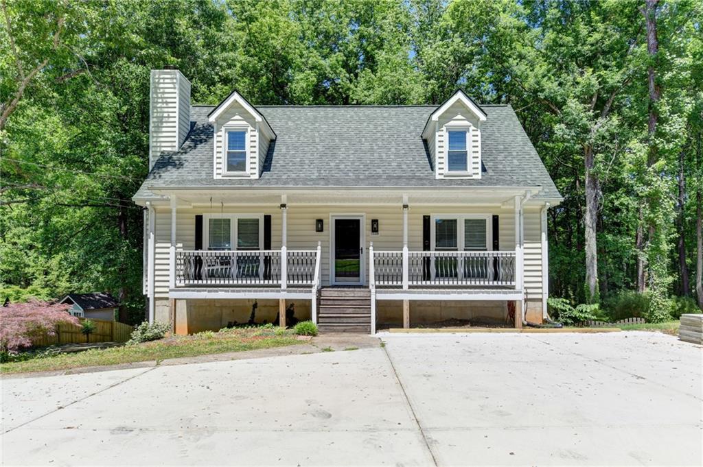 1530 Plunketts Rd., Buford, GA 30519
