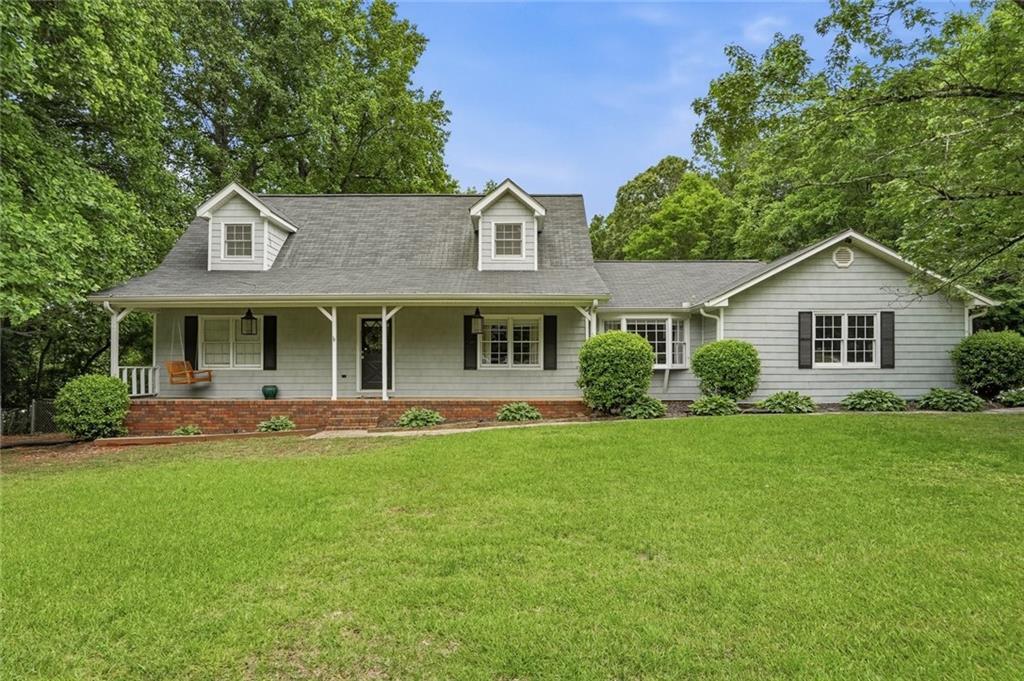 2134 E Cherokee Dr., Woodstock, GA 30188