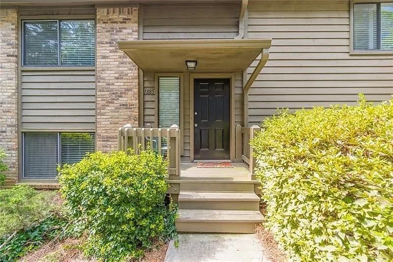 1885 Dyouville Ln., Atlanta, GA 30341