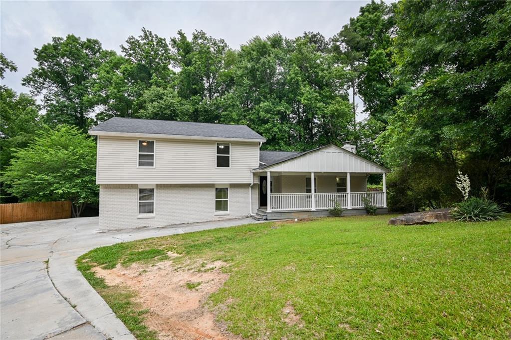 635 Garden Grove Dr., Lawrenceville, GA 30044
