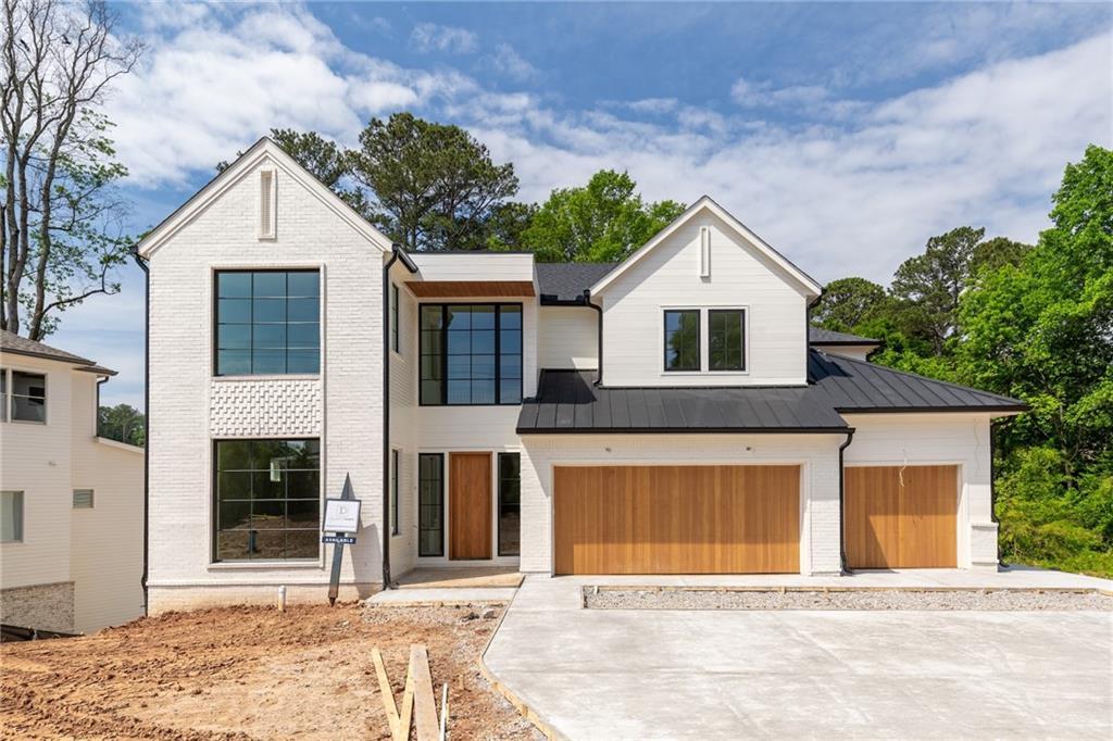 10910 Woodstock Rd., Roswell, GA 30075