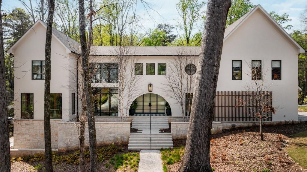 4534 Mystic Dr., Sandy Springs, GA 30342