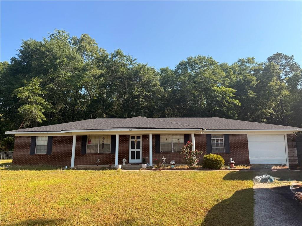 306 Ash Ct., Albany, GA 31705