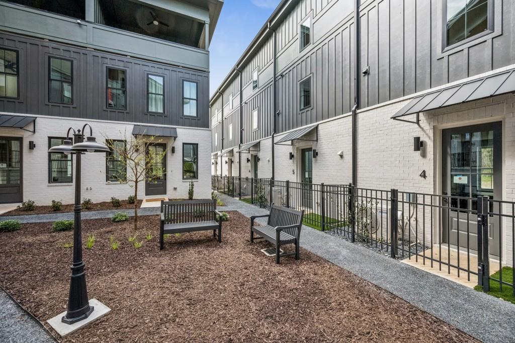 1160 Boulevard #4, Atlanta, GA 30312