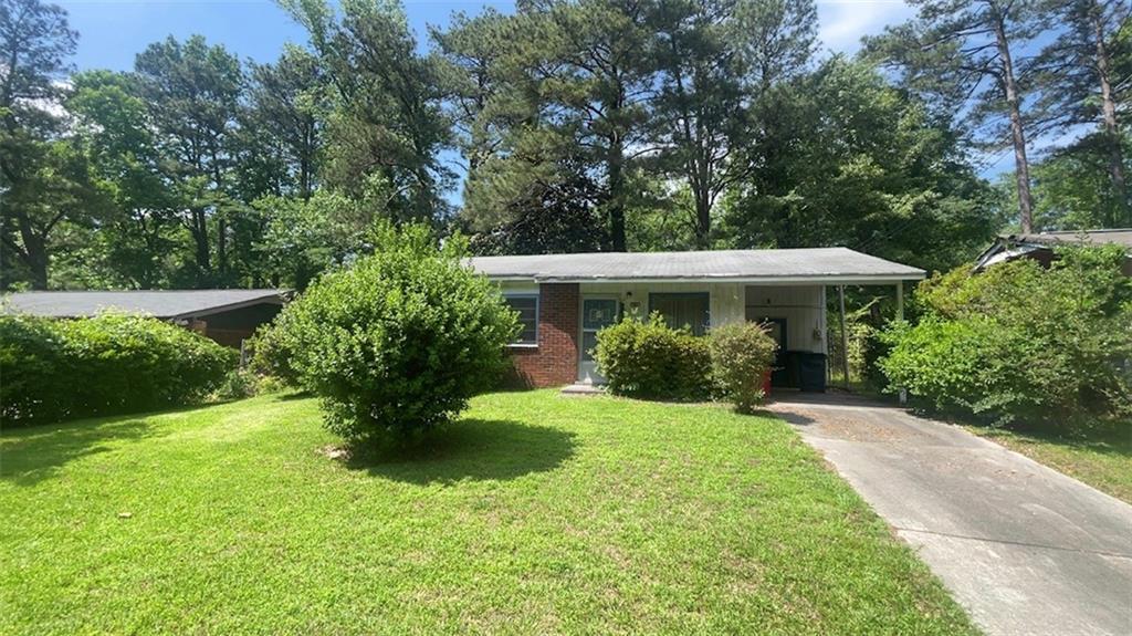 2776 Santa Barbara Dr., Atlanta, GA 30318