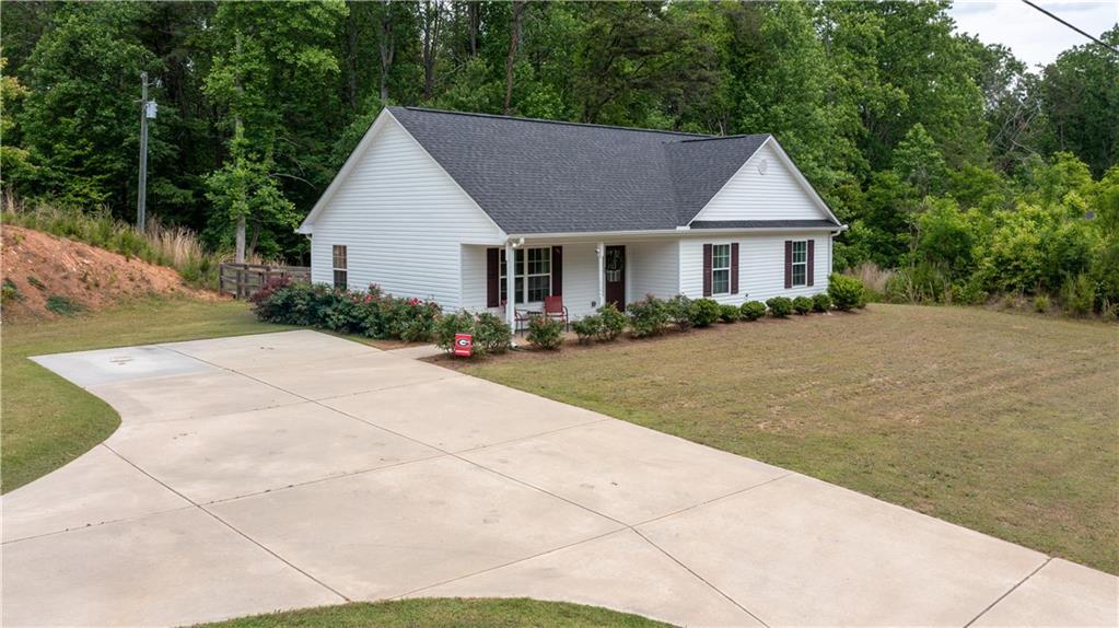 769 Burnt Stand Rd., Dawsonville, GA 30534