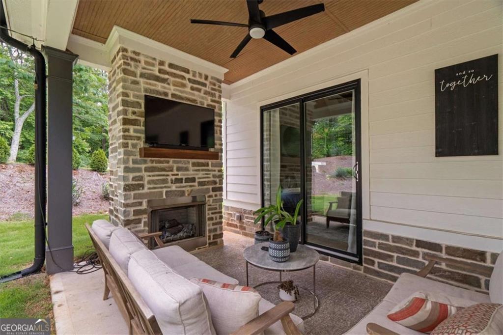 2490 S Carroll Ct., Villa Rica, GA 30180