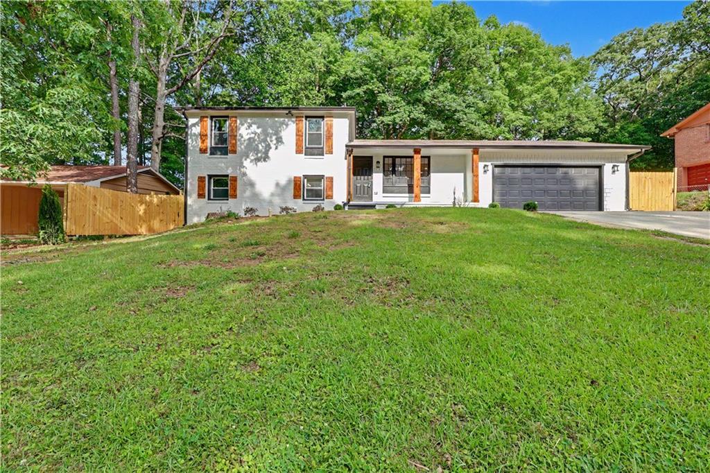 3043 Orbit Cir., Ellenwood, GA 30294