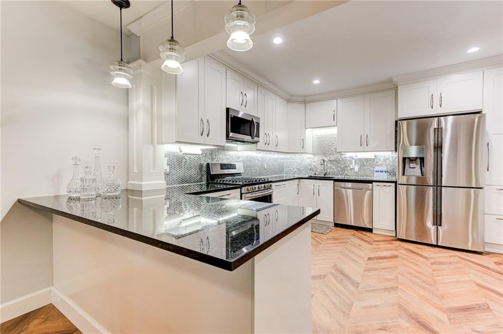 2075 Clairmeade Valley Rd., Atlanta, GA 30329