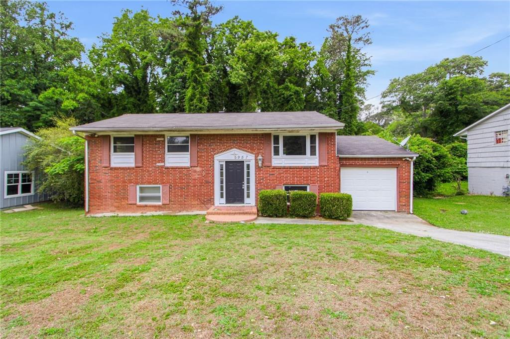5957 Baywood Ln., Riverdale, GA 30296