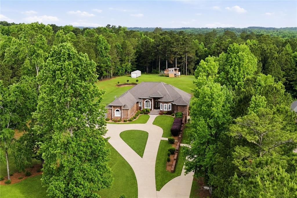 304 Deer Creek Dr., Forsyth, GA 31029