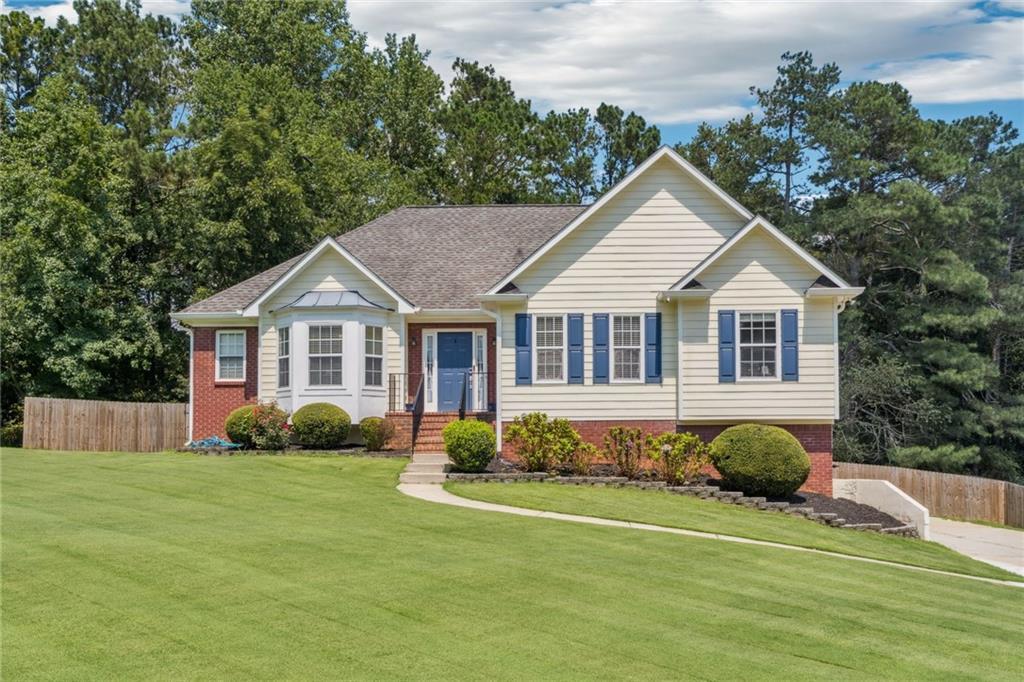 3830 Forrestdell Ct., Cumming, GA 30040