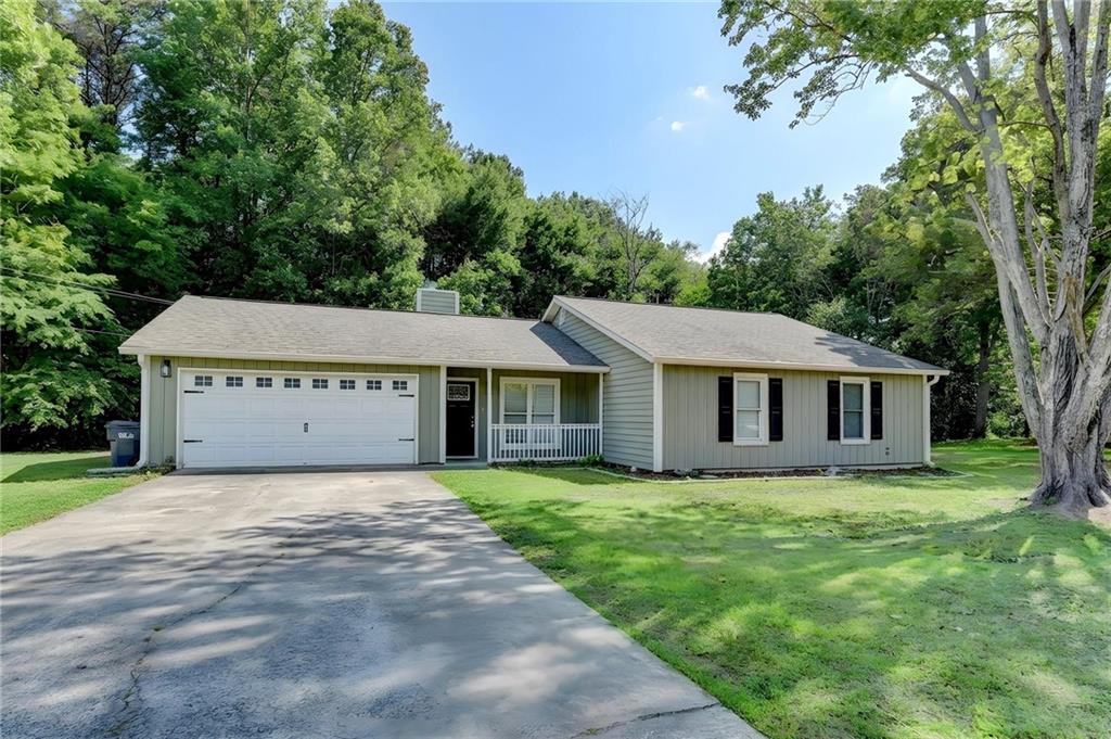 1460 Brays Mill Trace, Lawrenceville, GA 30044