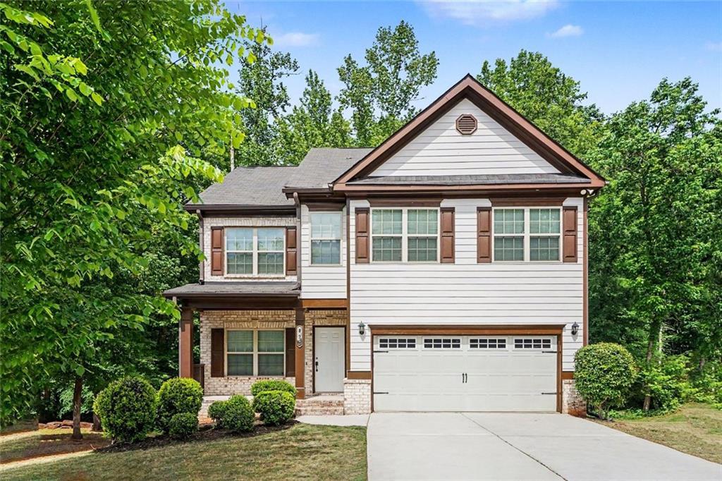 825 Sassafras Ln., Hoschton, GA 30548