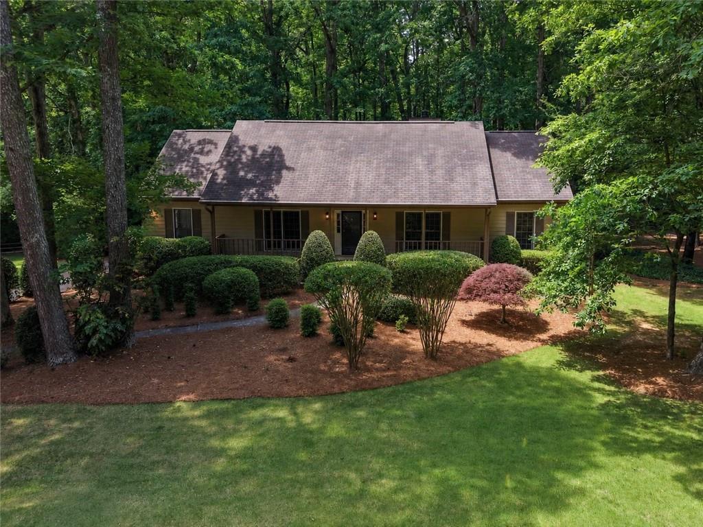 2737 Hearthstone Cir., Marietta, GA 30062