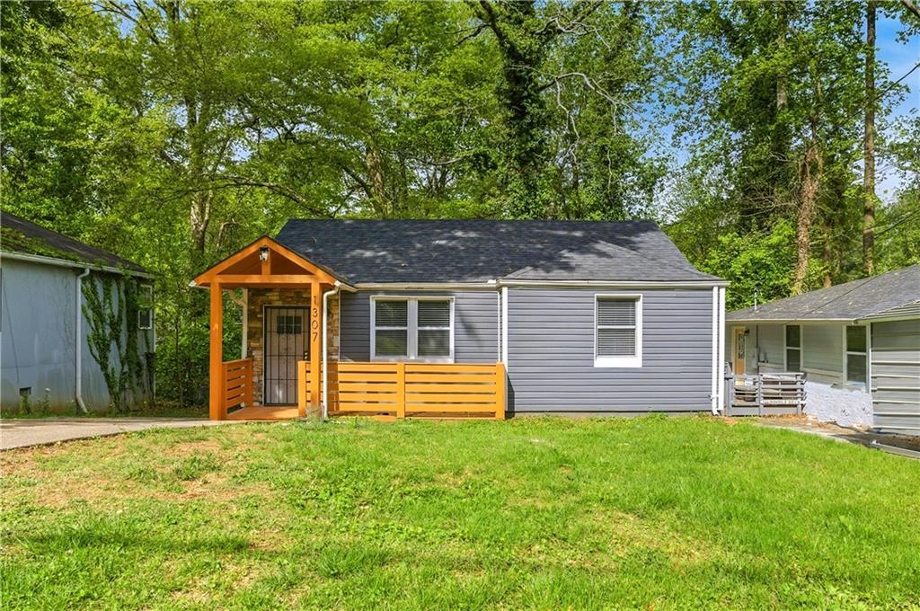 1307 Elizabeth Ave., Atlanta, GA 30310