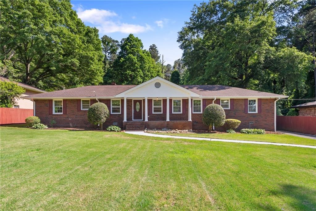 767 Woodvalley Rd., Mableton, GA 30126