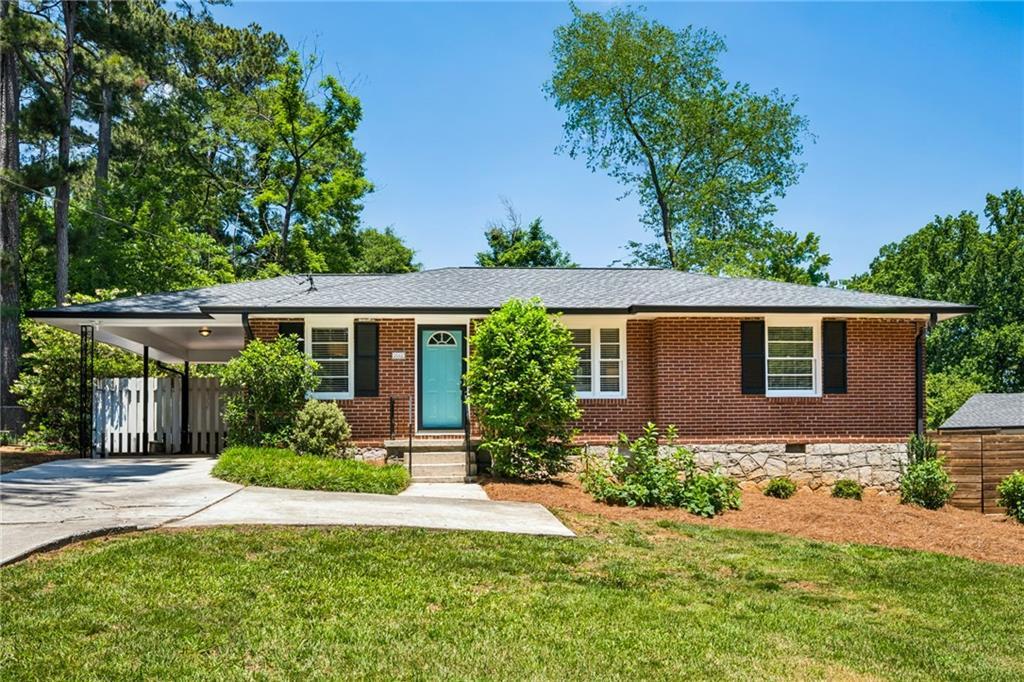 2662 Fox Hills Dr., Decatur, GA 30033