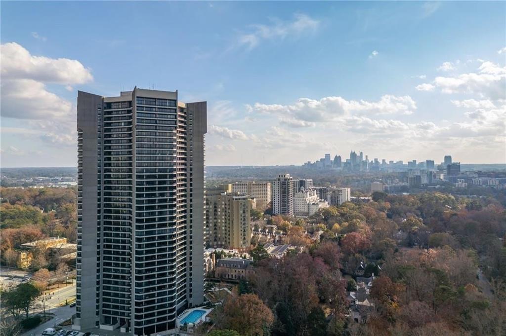2660 Peachtree Rd. #15G, Atlanta, GA 30305