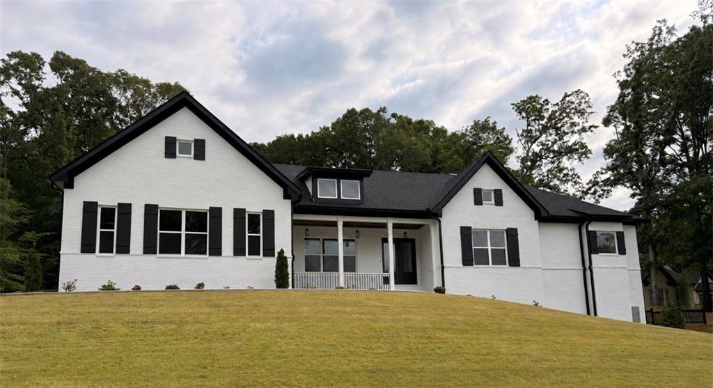 505 Old Collins Rd., Hoschton, GA 30548