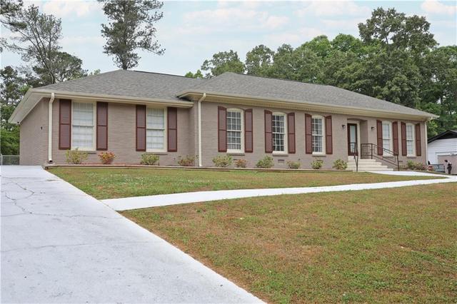New Homes with Master Bedrooms on the 1st Floor That Attend Southwest Dekalb High School: May 9th to May 15th