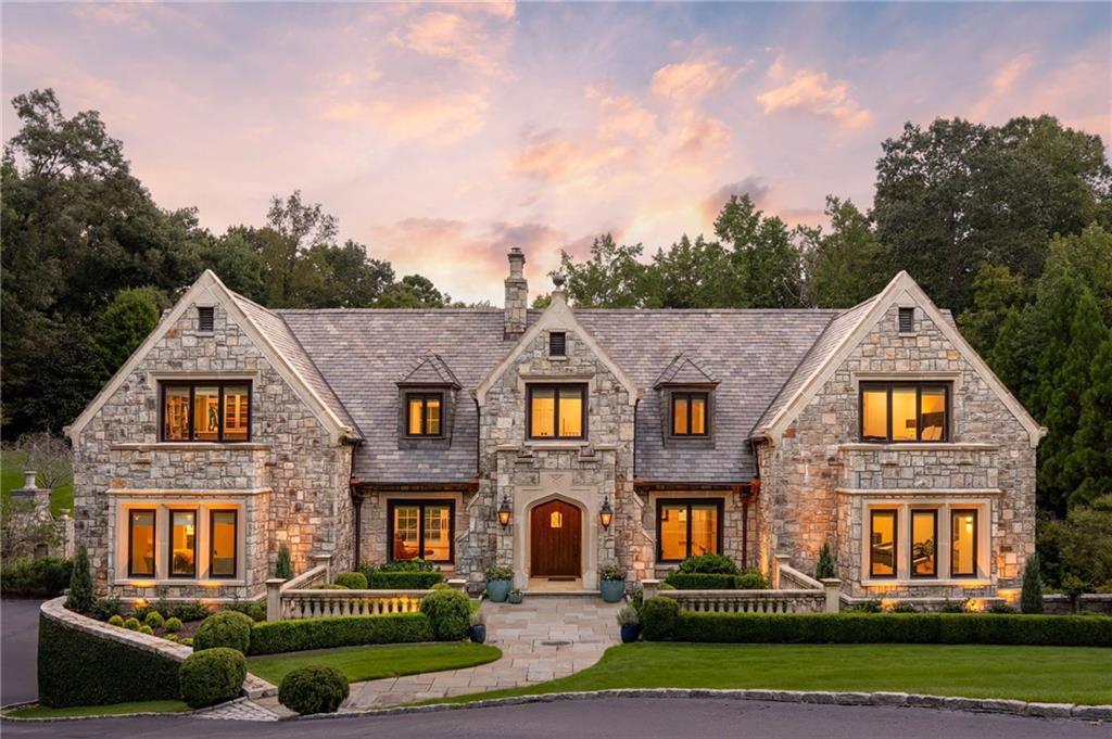 1919 River Forest Rd., Atlanta, GA 30327