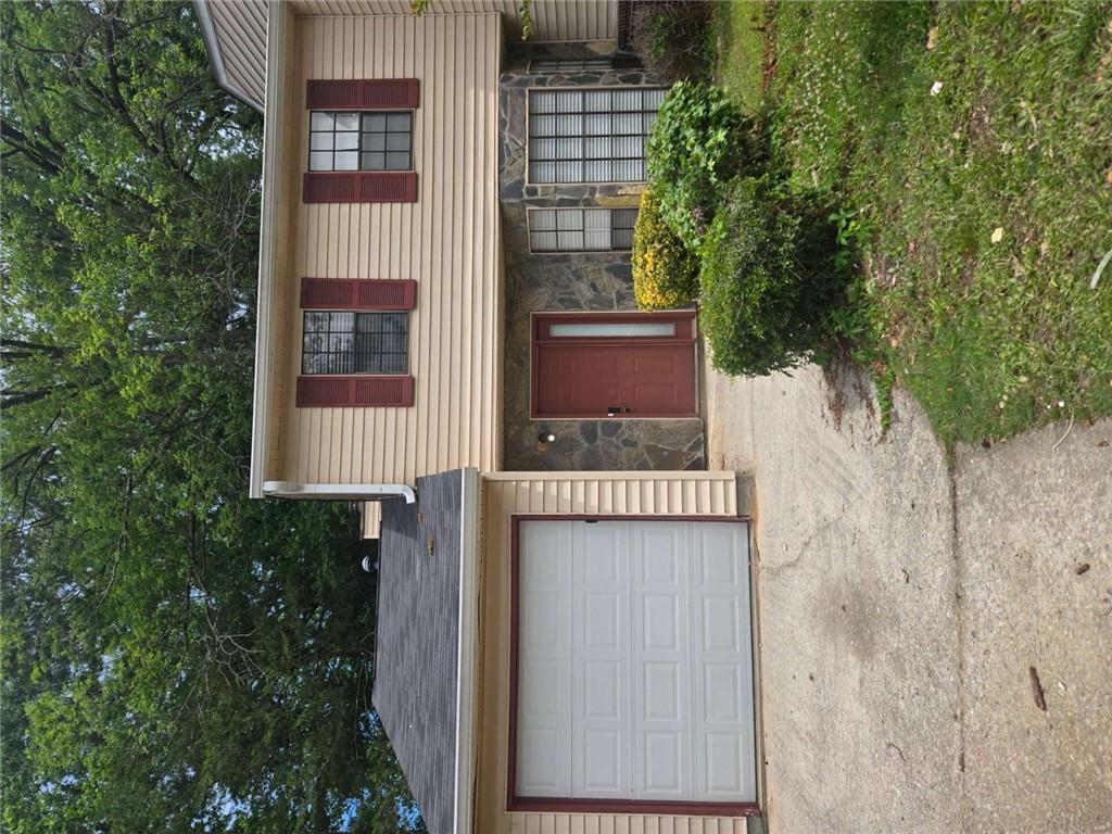 1004 Pine Tree Tr., South Fulton, GA 30349