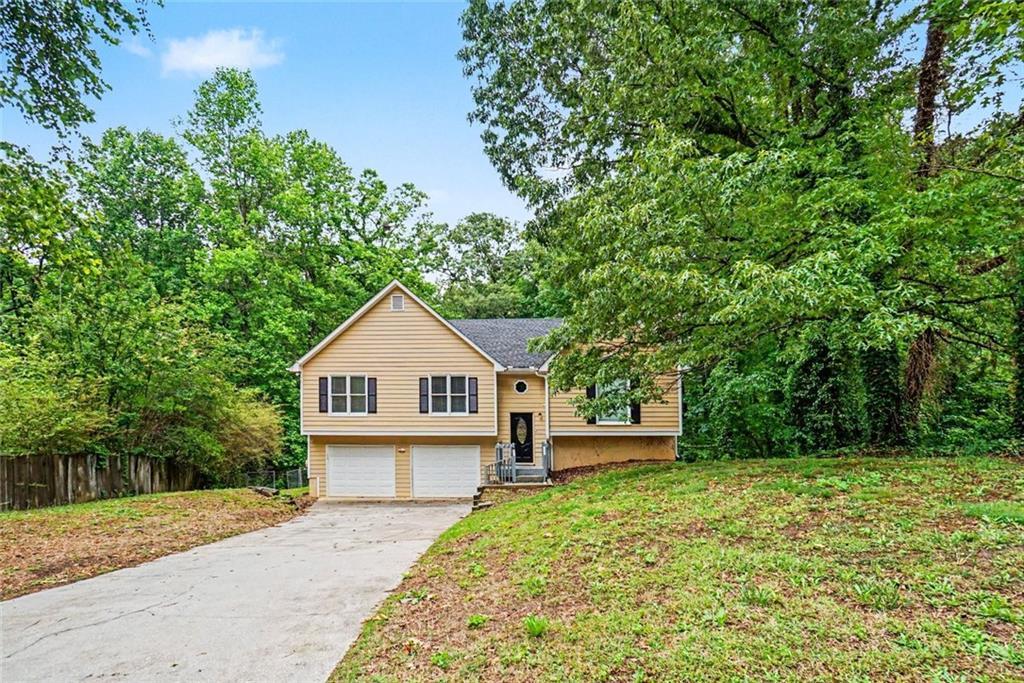 202 Garretts Dr., Douglasville, GA 30134