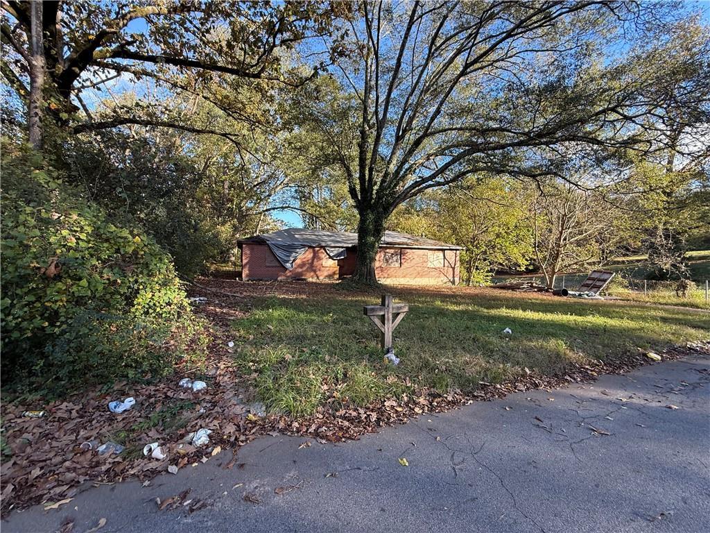 395 Woodlawn Ave., Atlanta, GA 30318