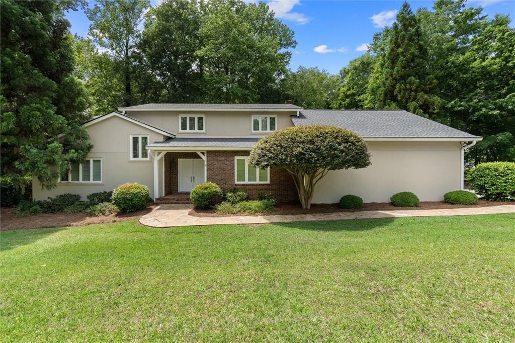 136 S Ole Hickory Tr., Carrollton, GA 30117