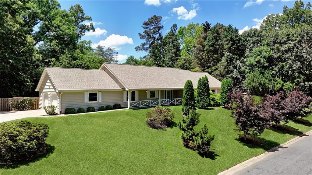 2861 Interlaken Dr., Marietta, GA 30062