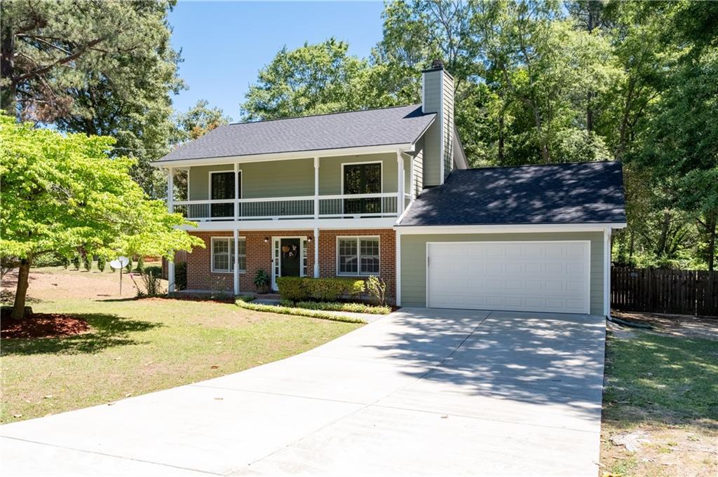 2526 Ashworth Lake Rd., Snellville, GA 30078