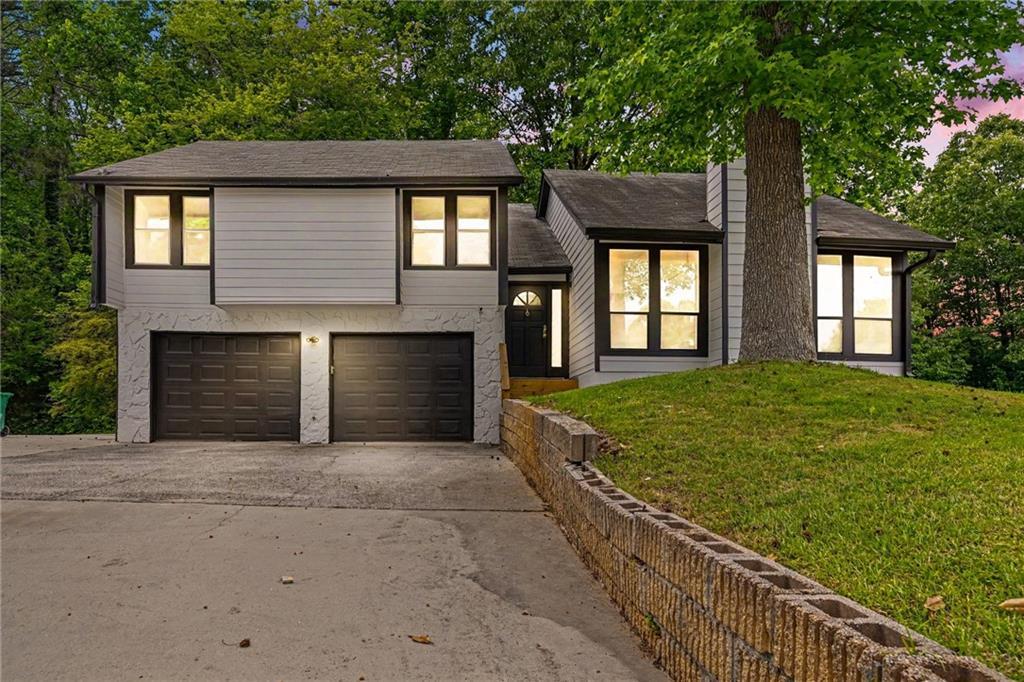 1030 Chapman Ln., Stone Mountain, GA 30088