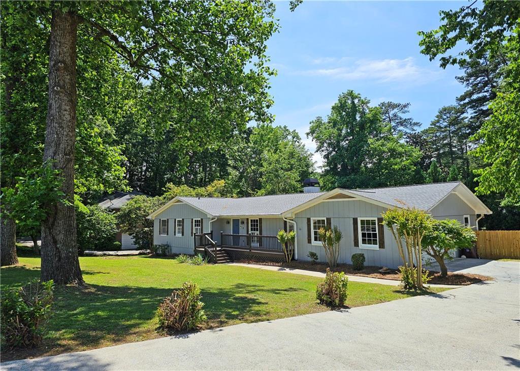 260 E Valley Dr., Marietta, GA 30068