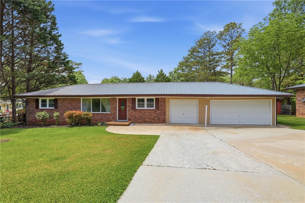1226 Skyline Dr., Toccoa, GA 30577