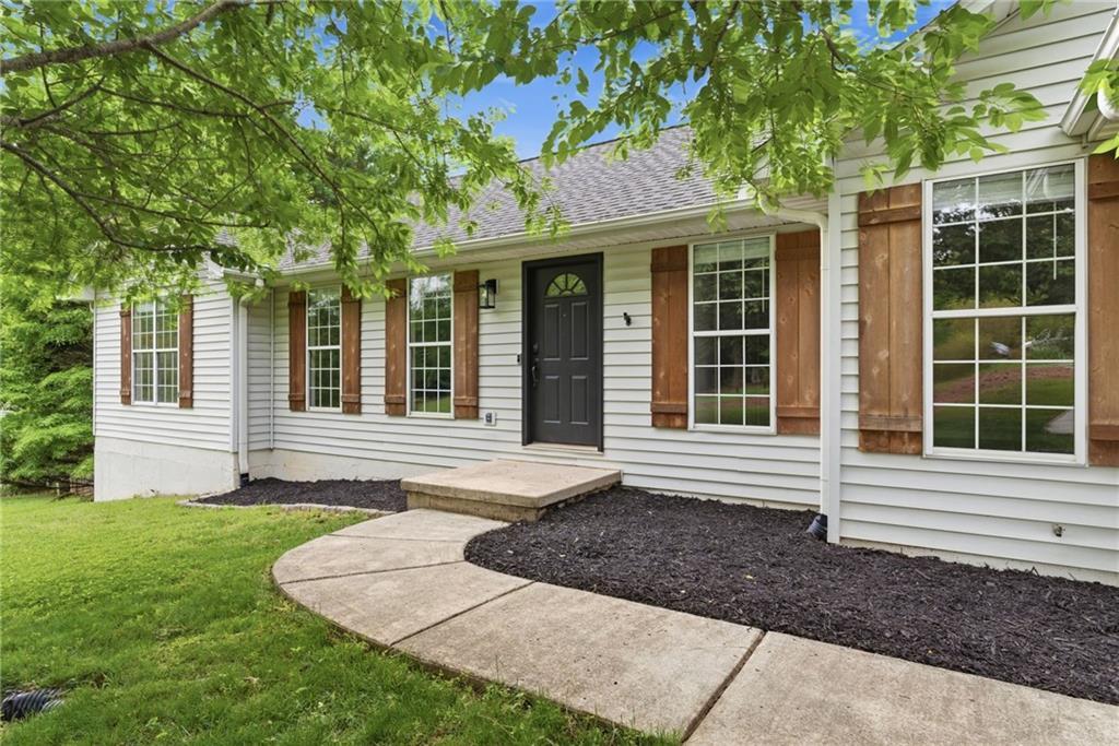 6360 Mountain View Tr., Cumming, GA 30041