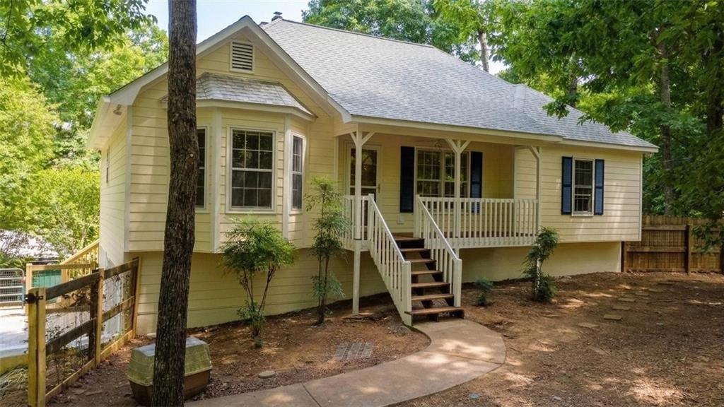 623 Peachtree Dr., White, GA 30184