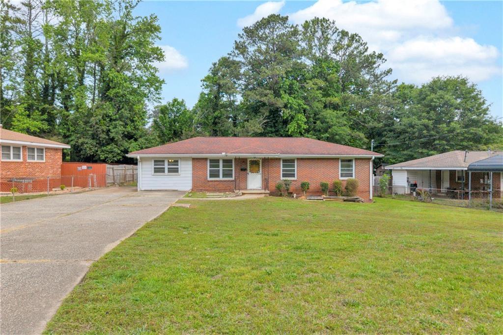 1620 Rock Cut Rd., Conley, GA 30288