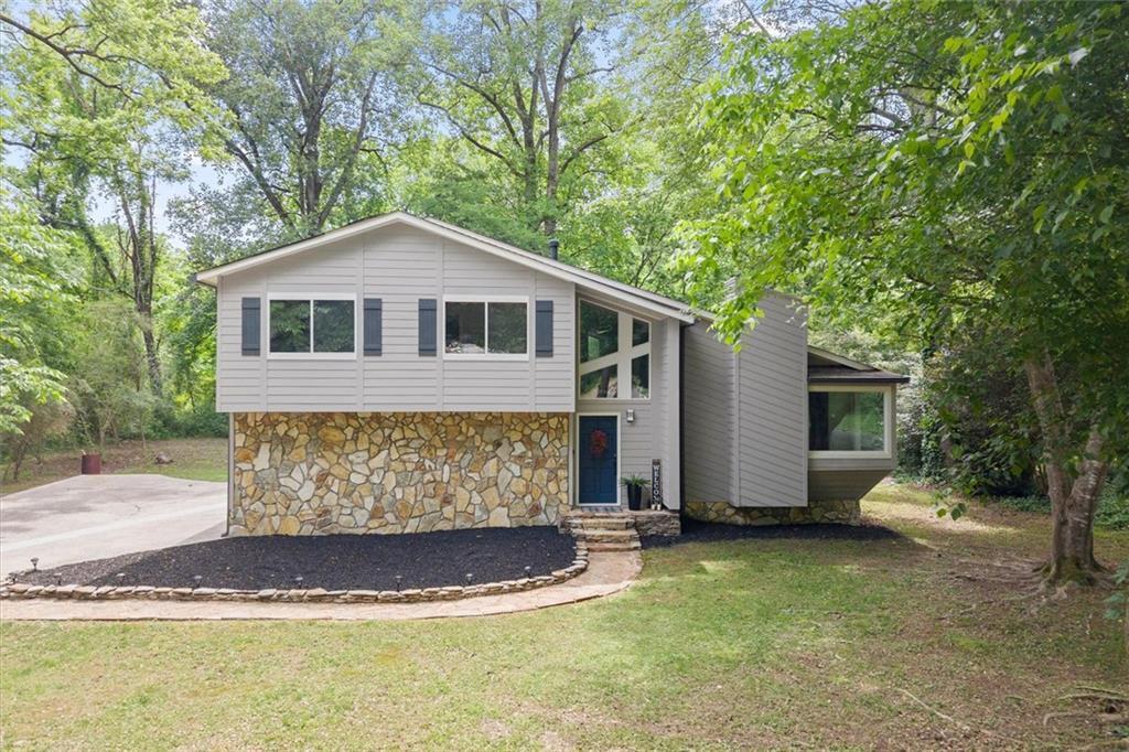 189 Castlebar Ct., Mableton, GA 30126