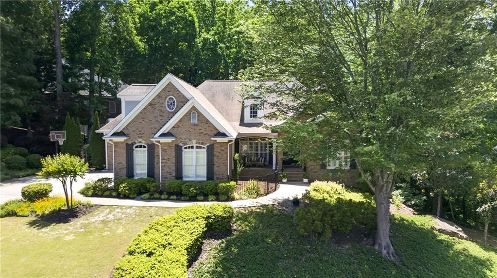 800 E Shore Dr., Canton, GA 30114