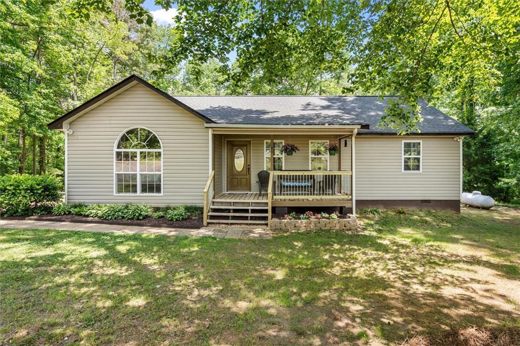 86 Clackum Dr., Waco, GA 30182