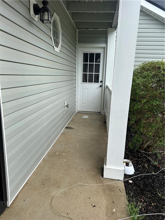 3915 Melanie Woods Dr., Atlanta, GA 30349