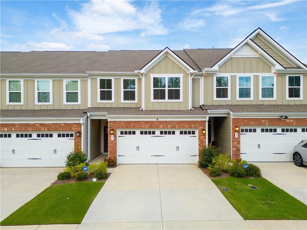 21 Red Ln., Hoschton, GA 30548