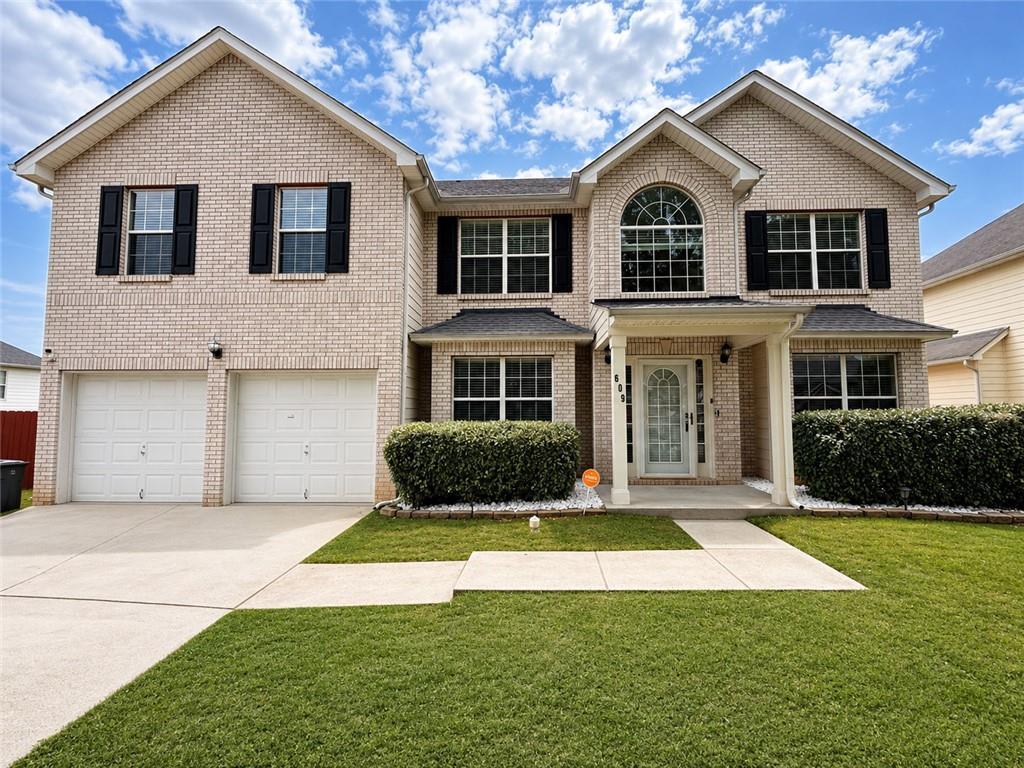 609 Vaughan Dr., Hampton, GA 30228